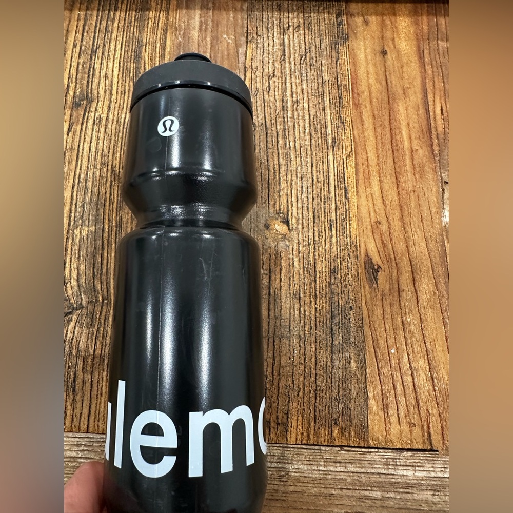 lululemon athletica Black Water Bottle with White Logo - Picture 2 of 6